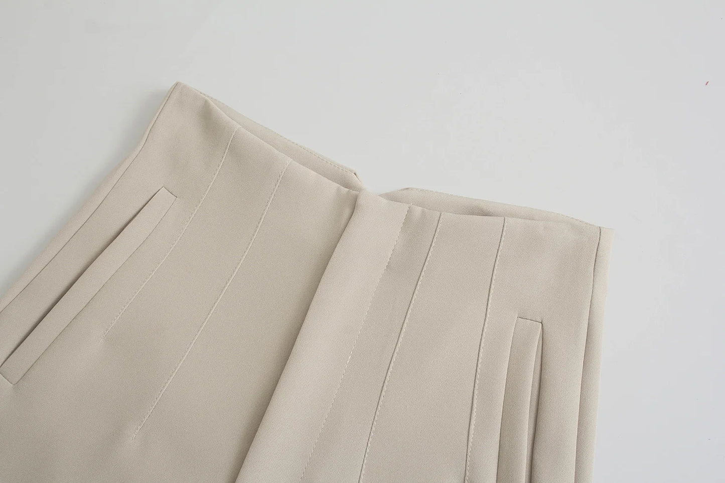 Tailored High-Waist Hose
